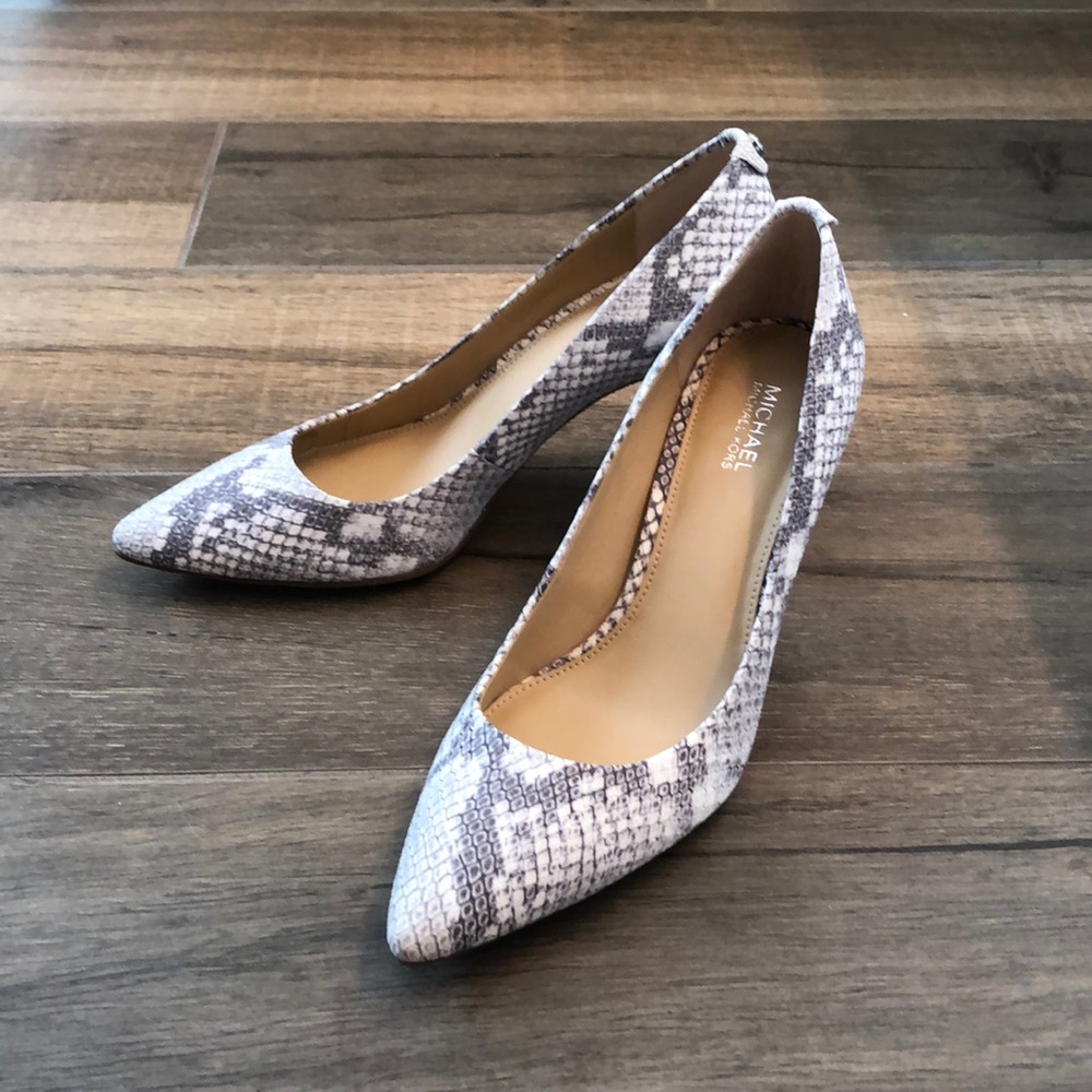 Michael Kors Pump - brand new